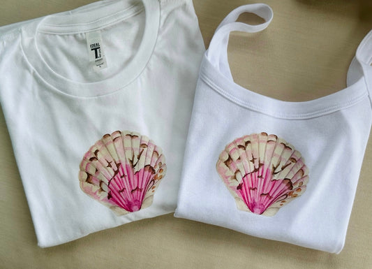 White Scallop Shell Cropped Tee