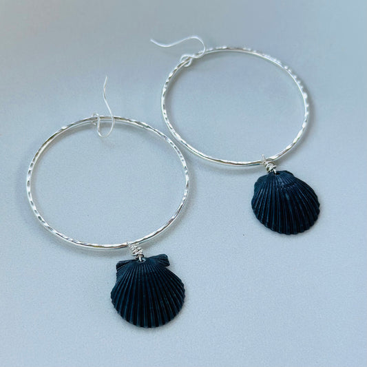 Silver Black Scallop Shell Hoops