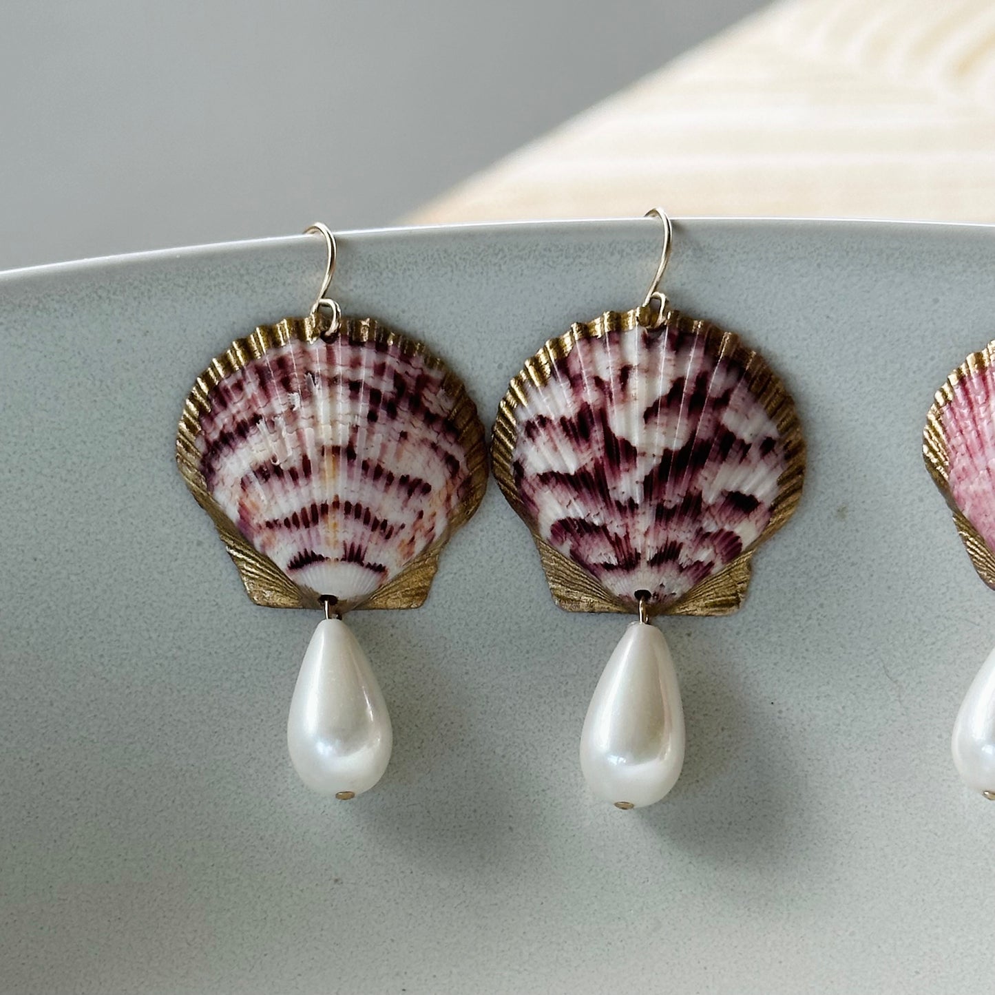 Scallop Pearl Earrings